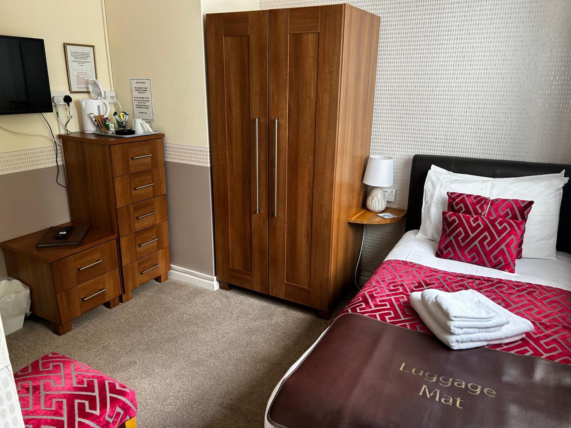 Amber House Hotel Пейнтон Экстерьер фото