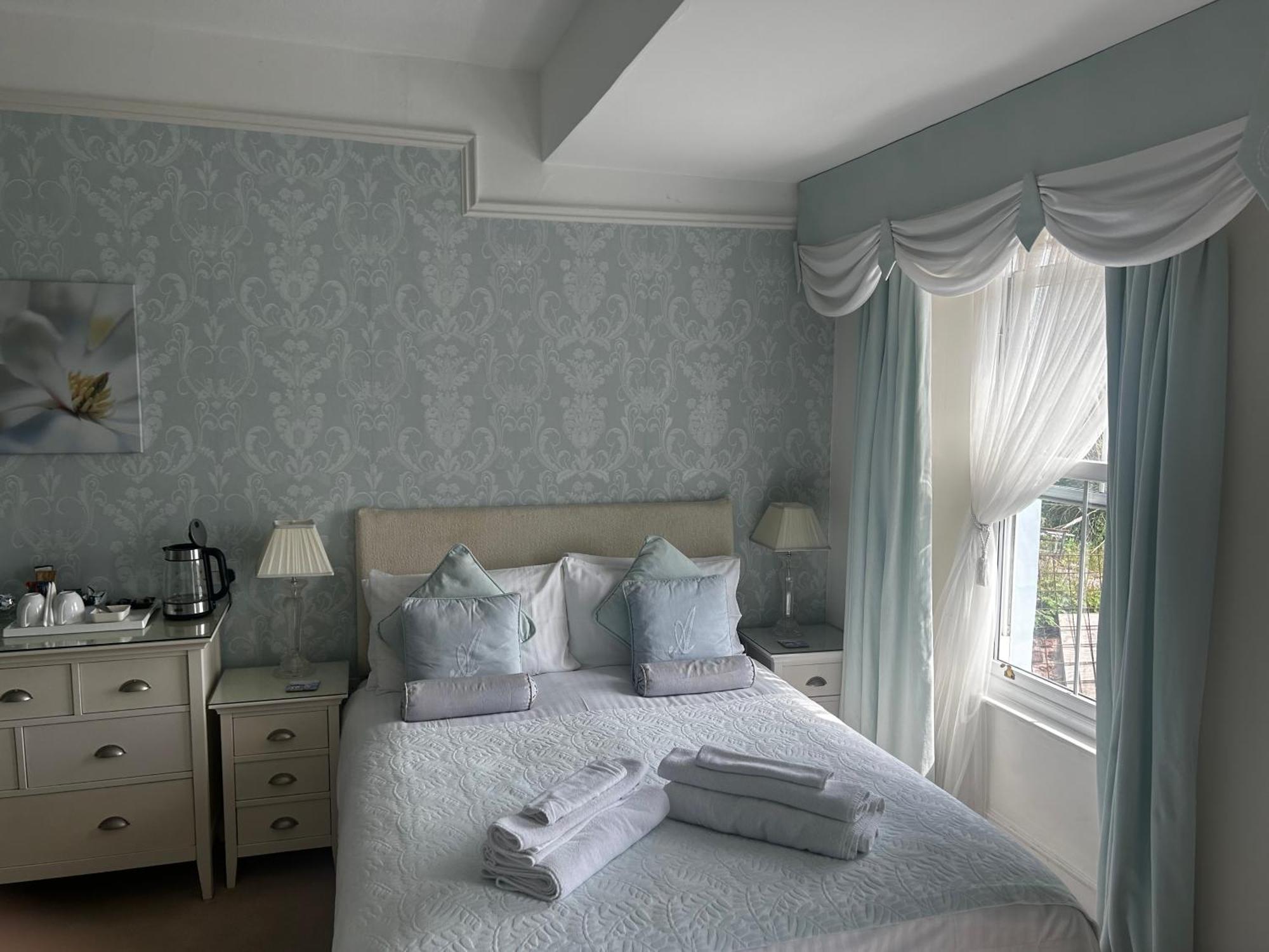 Amber House Hotel Пейнтон Экстерьер фото